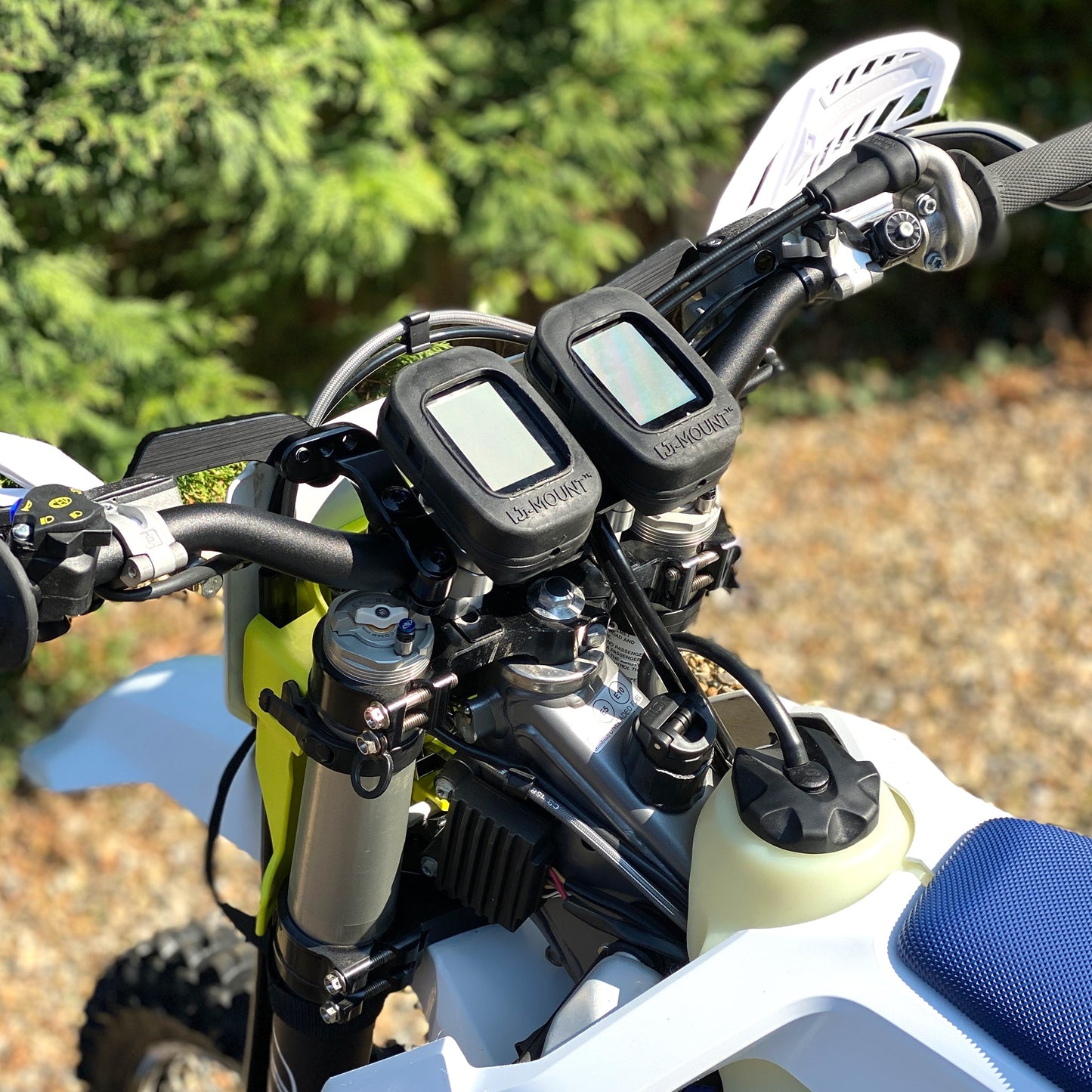 Enduro J-Mount Dual GPS Mount